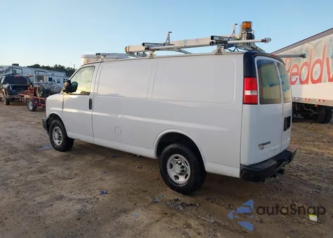 2017 Chevrolet Express 2500 Work Van из США, поврежденный, VIN 1GCWGAFF8H1246565